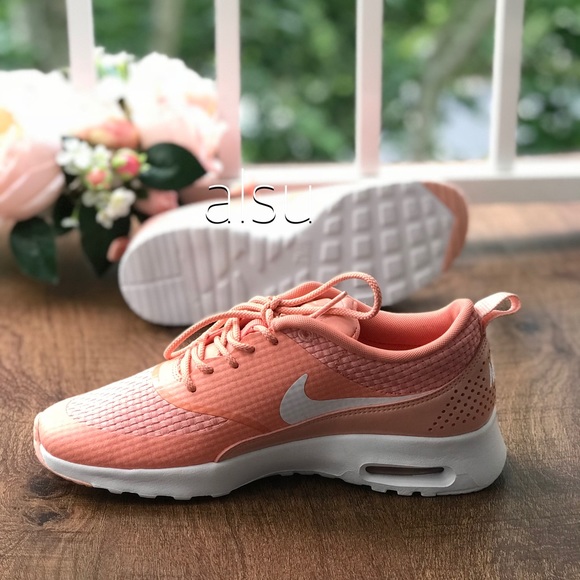 NWT Nike Air Max Thea PRM Arctic Peach 🍑 WMNS - Picture 2 of 8
